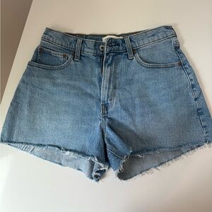 Abercrombie and Fitch Curve Love 90s Cut Off Short High Rise Size 28